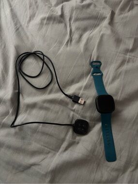 Fitbit Versa 3 Smartwatch
